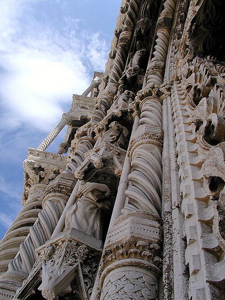 Sightseeing stop in Šibenik (Sibenik), Croatia for your private car transfer Zadar > Dubrovnik | Monterrasol Transfers