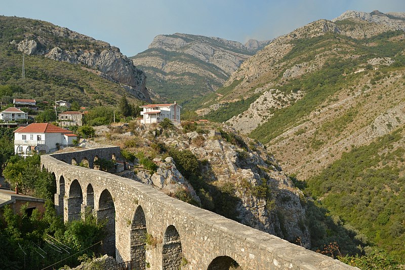 Sightseeing stop in Bar, Montenegro for your private car transfer Budva > Berat | Monterrasol Transfers