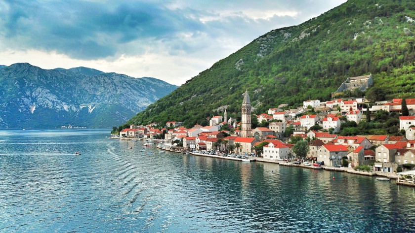 Sightseeing stop in Perast, Montenegro for your private car transfer Medjugorje > Kotor | Monterrasol Transfers