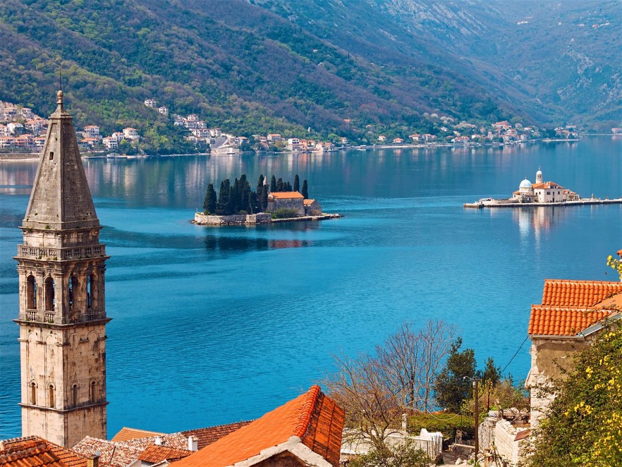 Sightseeing stop in Perast, Montenegro for your private car transfer Kotor > Trebinje | Monterrasol Transfers