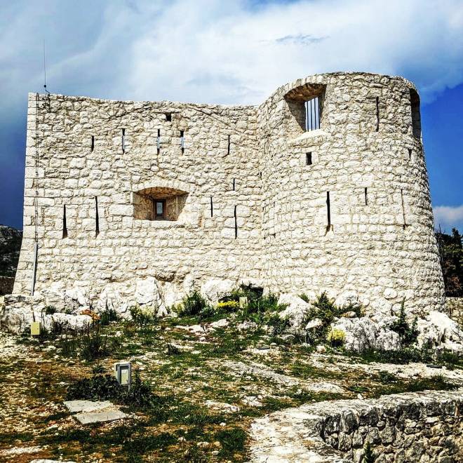 Besac, Montenegro - Sightseeing stop in Besac (Montenegro) | Monterrasol Transfers
