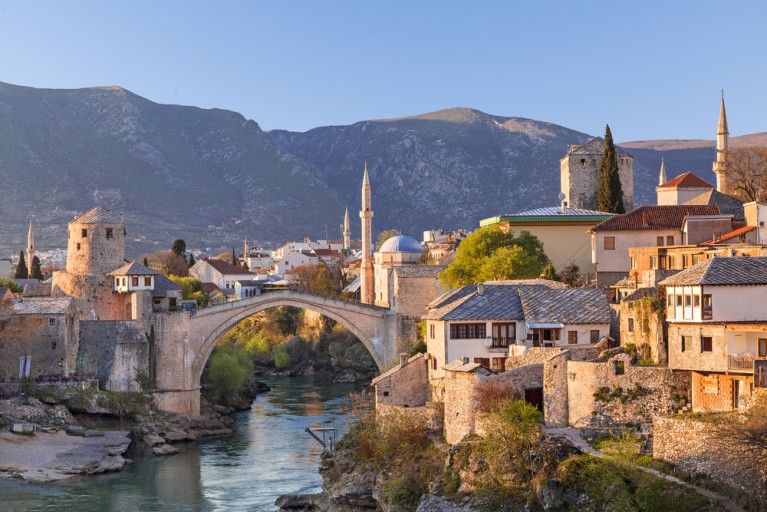 Sightseeing stop in Mostar, Bosnia-Herzegovina for your private car transfer Podgorica > Konjic | Monterrasol Transfers