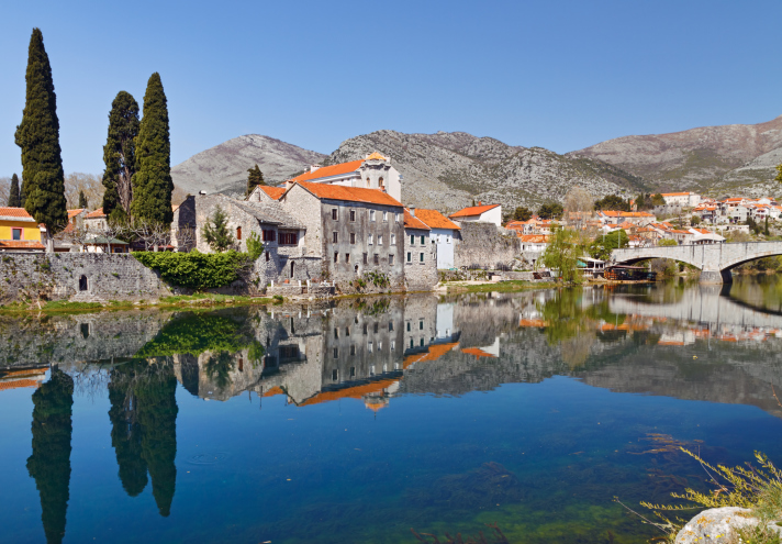Sightseeing stop in Trebinje, Bosnia-Herzegovina for your private car transfer Tvrdos monastery > Kotor | Monterrasol Transfers