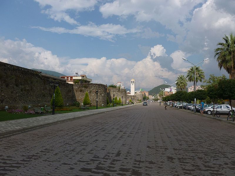 Sightseeing stop in Elbasan, Albania for your private car transfer Ohrid > Perast | Monterrasol Transfers